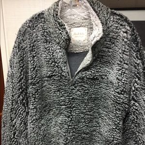 Beautiful 1/4 zip Sherpa pullover